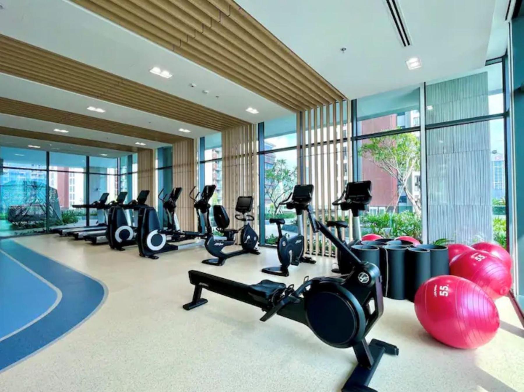 The Crest-Central Saigon Riverside -Free Pool-Gym-Sauna Room-Yoga Room Хошимин Экстерьер фото