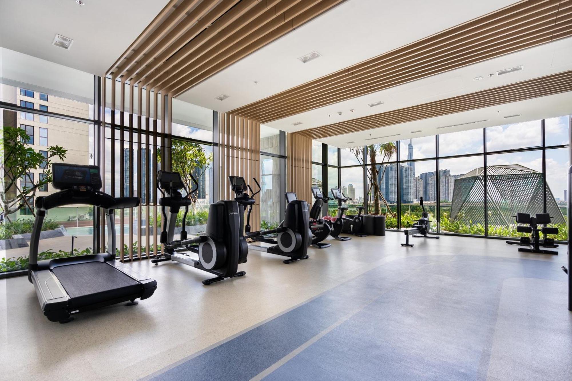 The Crest-Central Saigon Riverside -Free Pool-Gym-Sauna Room-Yoga Room Хошимин Экстерьер фото